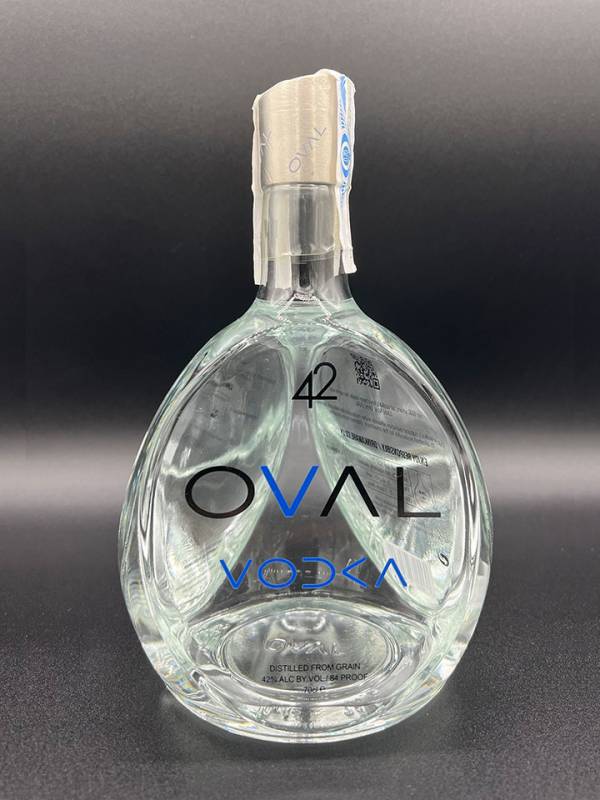Vodka OVAL 70 cl